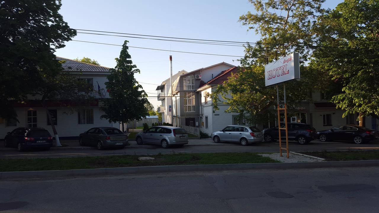 Hotel Confort Drochia エクステリア 写真