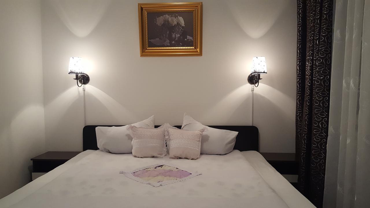 Hotel Confort Drochia エクステリア 写真