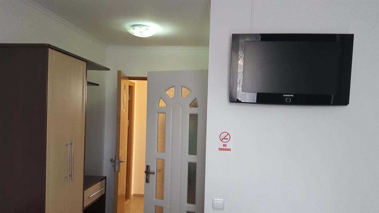 Hotel Confort Drochia エクステリア 写真