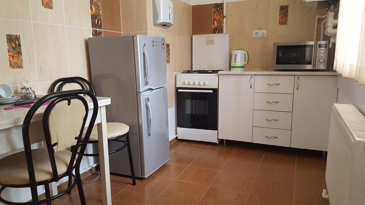 Hotel Confort Drochia エクステリア 写真